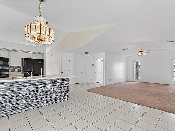 5th image of 8211 Rangers Path