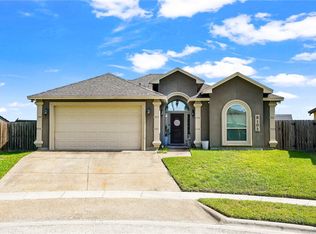 8102 King Henry Dr, Corpus Christi, TX 78414