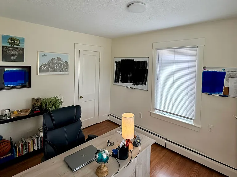 16 Railroad Ave #C — Photo 9