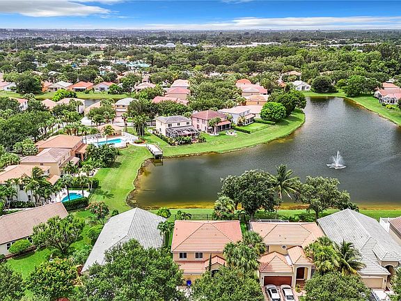 5th image of 115 Seminole Lakes Dr