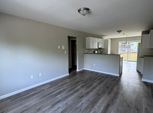 89 Coleman St APT 823, West Haven, CT 06516