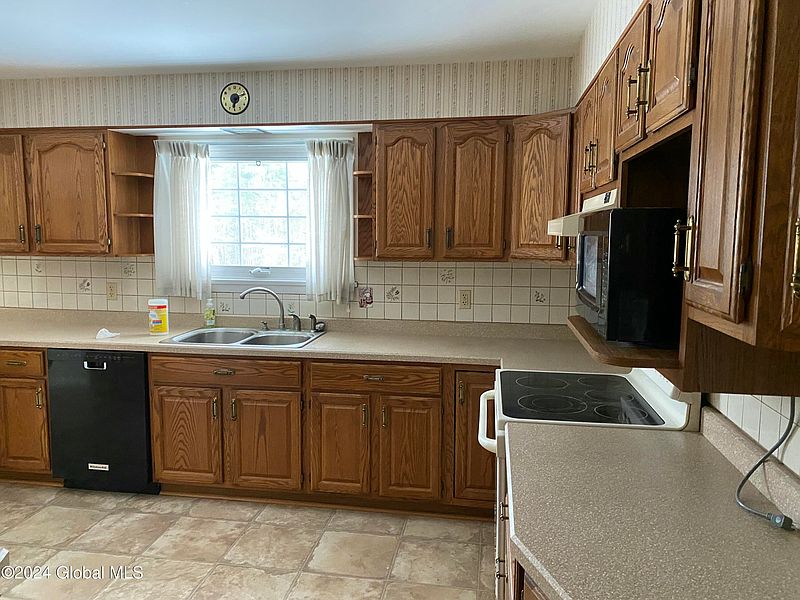 4th image of 117 Candlewood Drive