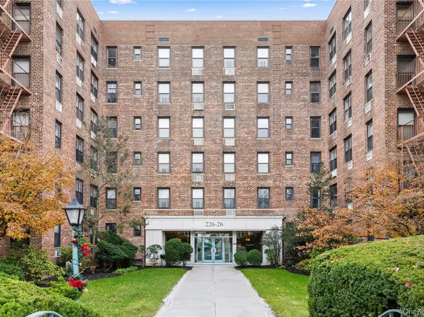 226-26 Union Turnpike #1R, Bayside, NY 11364