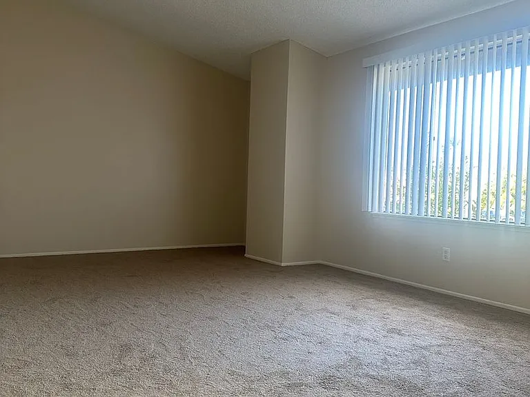14430 Pickwick Ln — Photo 40