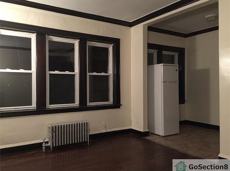 1st image of 7223 S Kimbark Ave APT 202