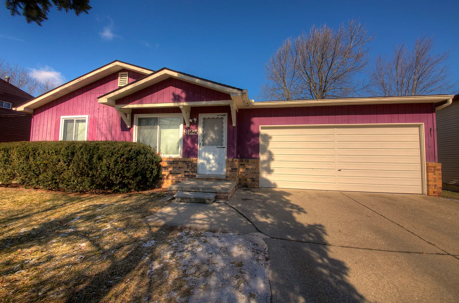 9125 Arlington Dr photo 1