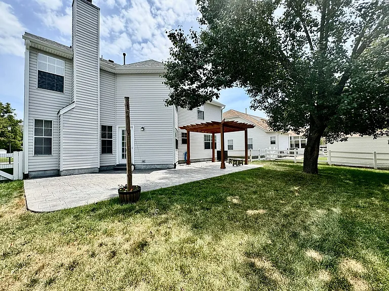 2424 Seven Kings Rd — Photo 26