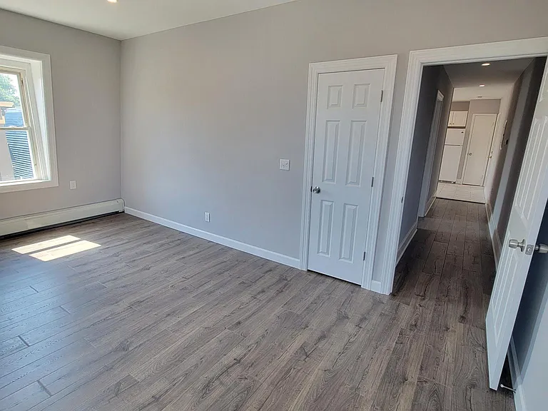 310 Sea Cliff Ave #6 — Photo 7