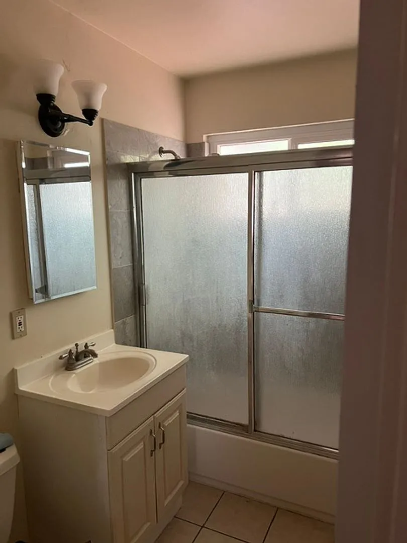 Home for Rent in South Sacramento — Photo 3