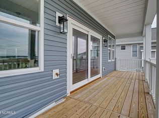 822 S Topsail Dr, Topsail Beach, NC 28445