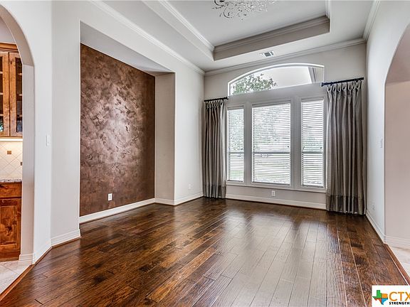 5th image of 1308 Bordeaux Ln