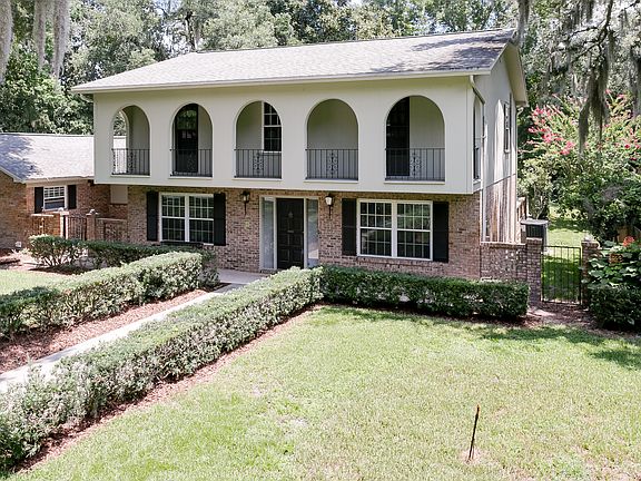 2nd image of 2875 Admirals Walk Dr W