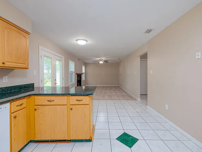1789 Moonstone Dr — Photo 17