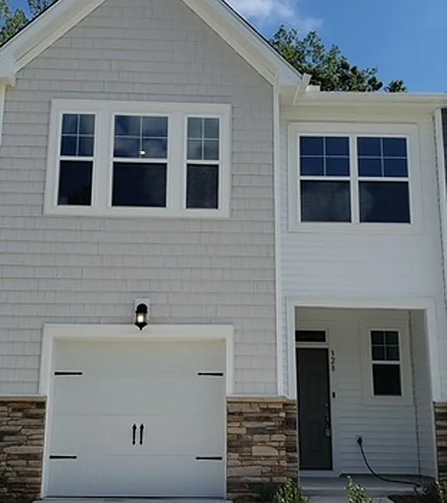 182 Ivy Vine Way