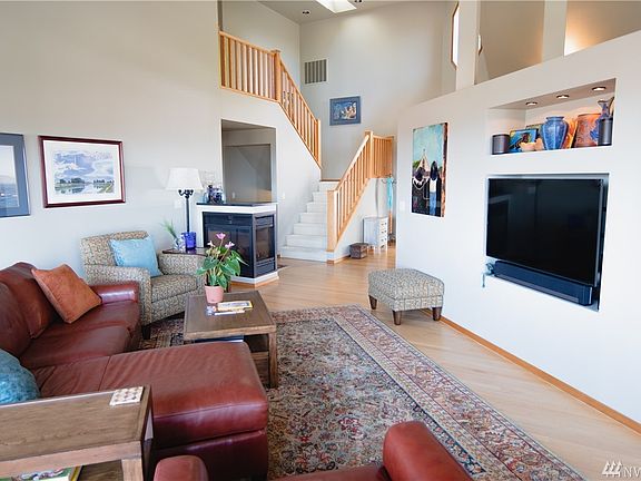3rd image of 3234 Spyglass Dr