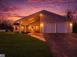 53 Primrose Dr, Sicklerville, NJ 08081