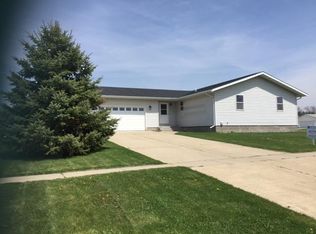 426 Martin Blvd, Brookings, SD 57006