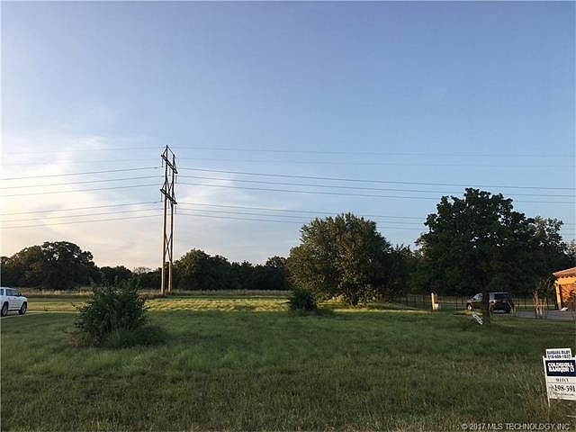 2nd image of 507 E Lakeview Dr