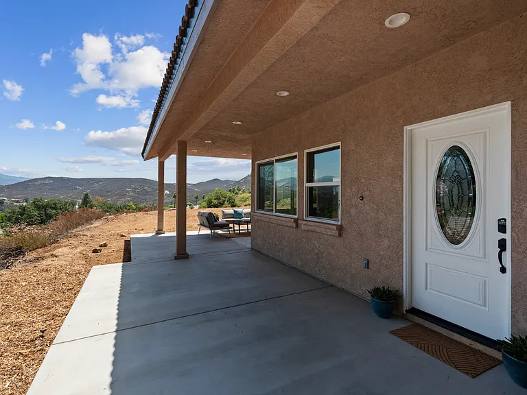 23627 Calistoga Pl — Photo 1