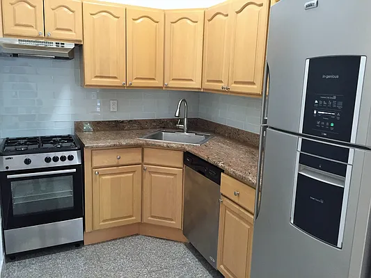 Rented by Joe Gotham LTD | media 11