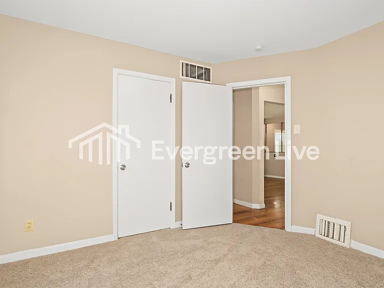 110 Saint Daniel Ln — Photo 14