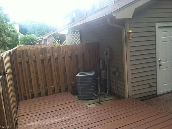 3rd image of 2635 Cottage Pl