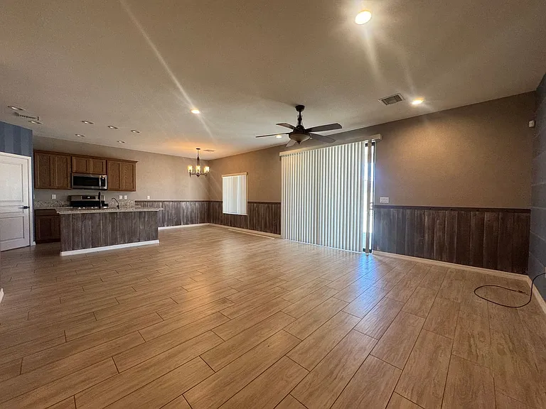 5691 S Quarry Ave — Photo 2