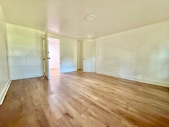 4th image of 601 Westwood St #C