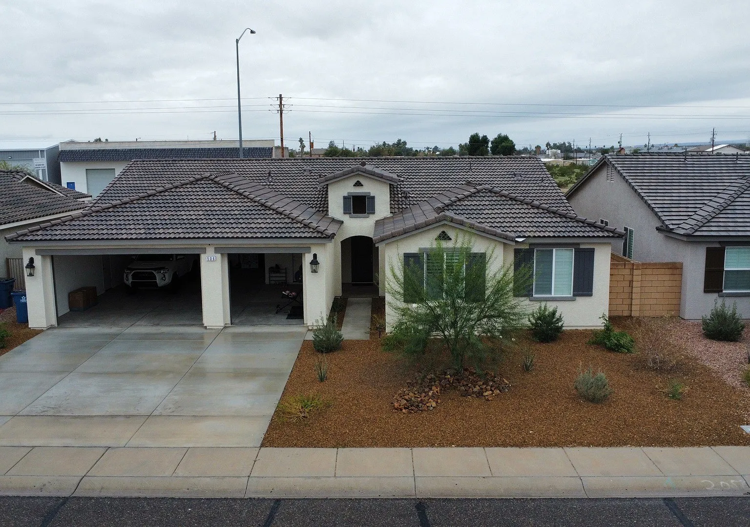 McAlister Dr, Bullhead City — Photo 1