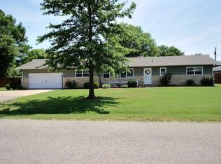 344 S Howe St, Wichita, KS 67209