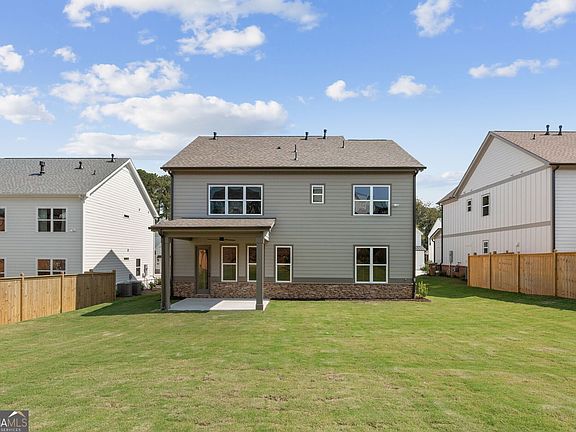 3rd image of 3335 Hillshire Dr