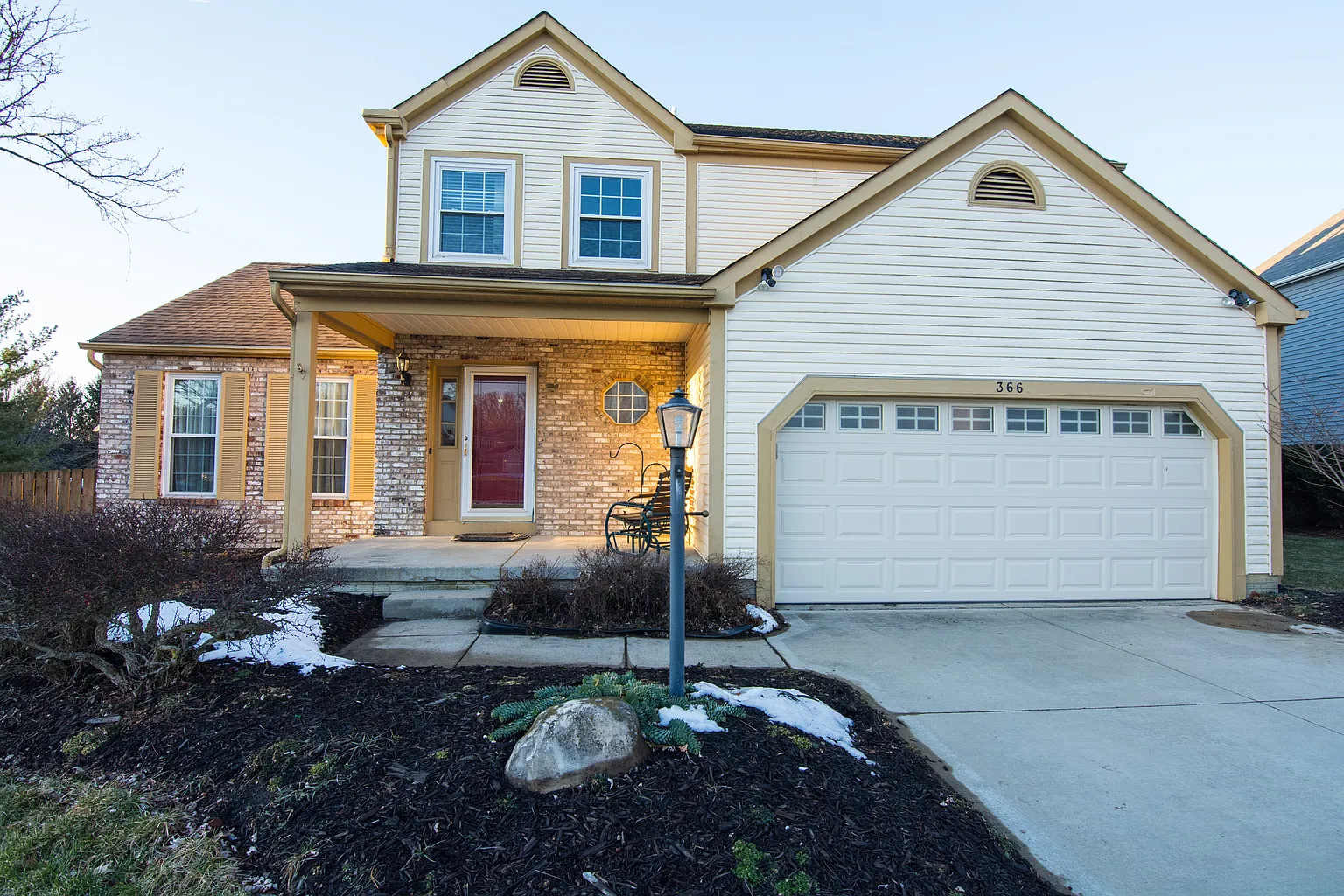 366 Green Meadows Dr W photo 1
