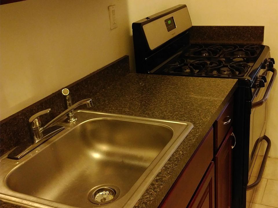 1st image of 2147 E 17th St APT 3D