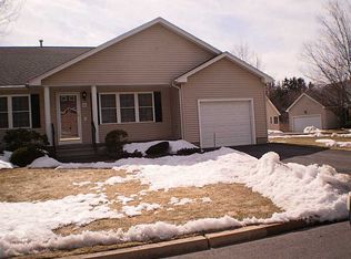 66 Carriage Dr, Warwick, RI 02886
