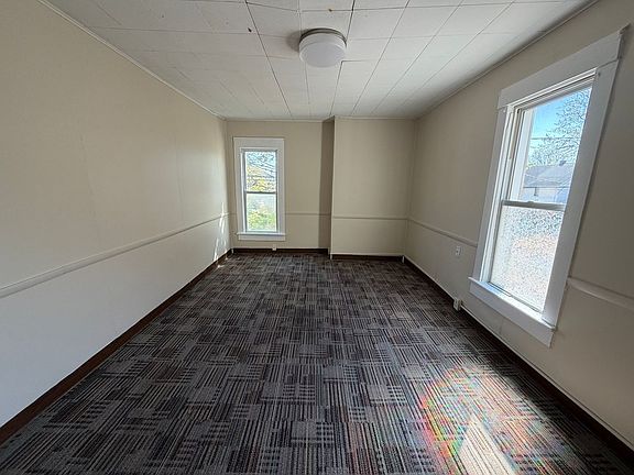 2nd image of 288-290 5th St NW #288-1/2