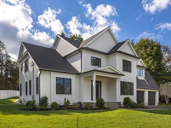 2nd image of 526 Marrett Rd