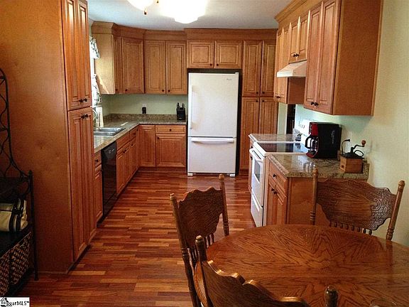 4th image of 108 Payne Dr