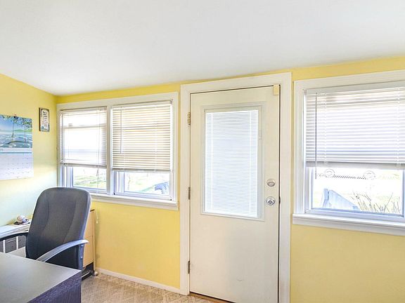 2nd image of 154 Woodycrest Dr