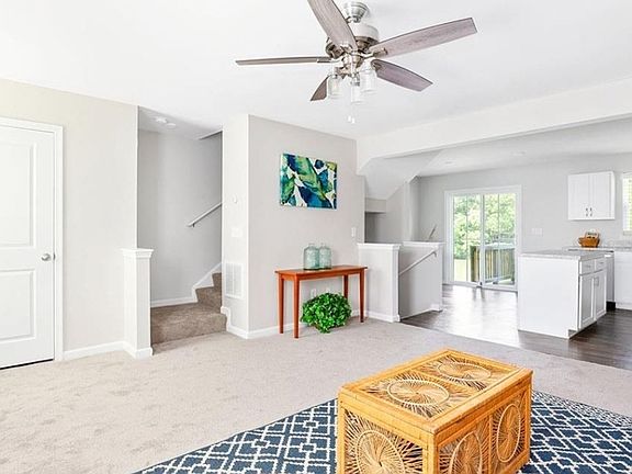 4th image of 605 Lakeview Cv #605