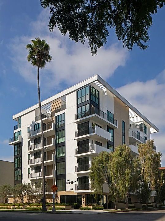 1st image of 105 S Doheny Dr #505