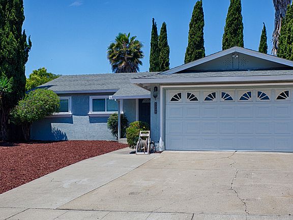 2nd image of 3209 Victor Ct