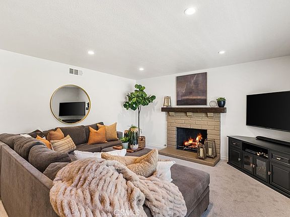 5th image of 2118 Peachwood Ln