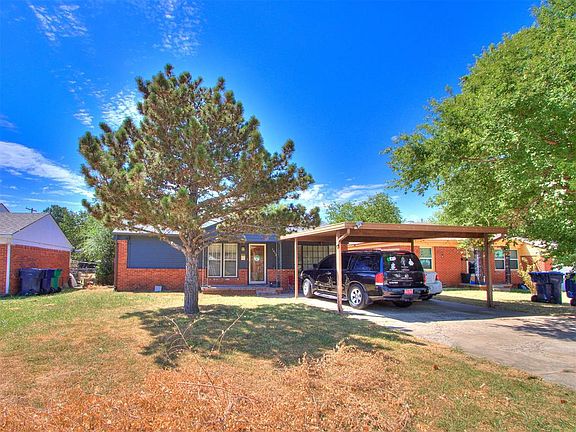 3rd image of 1012 SW 45th St
