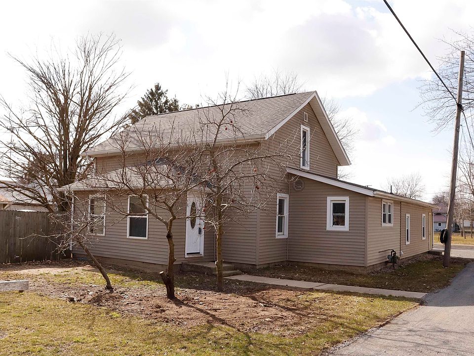 1st image of 113 S Benton St