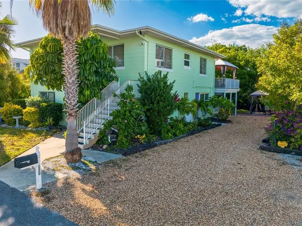 120 118th Ave, Treasure Island, FL 33706