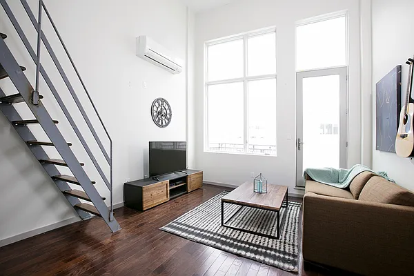 Rented by NOVO | media 22