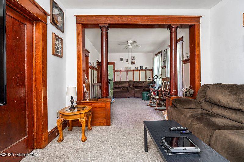 4th image of 320 Saratoga Street