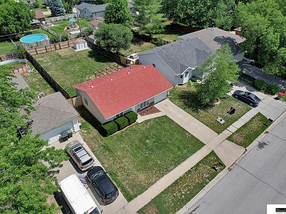 4th image of 516 W Dawes Ave