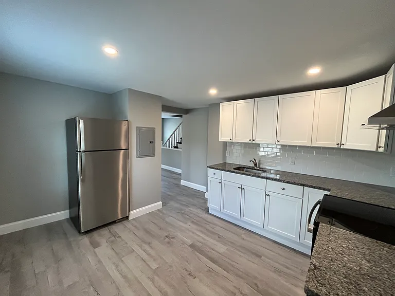 62 W Broadway #62-2 — Photo 20