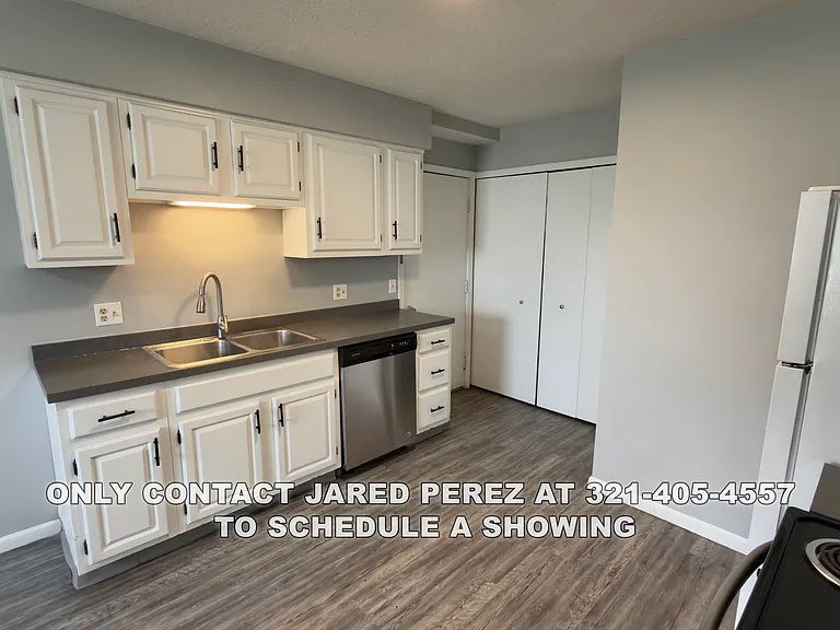 229 Brunswick Dr #C — Photo 11